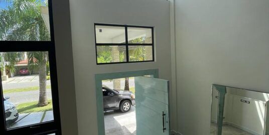 Villa en Metro Country Club